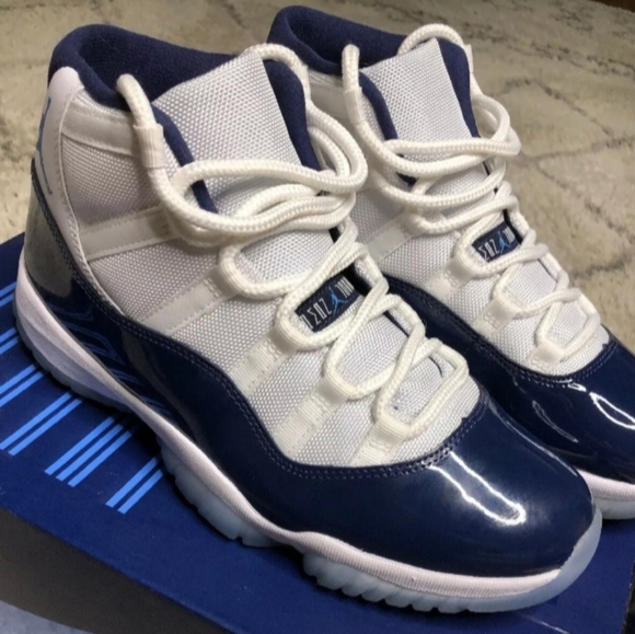 Jordan Mens Air 11 Retro University Blue Basketbal - Picture 1 of 5